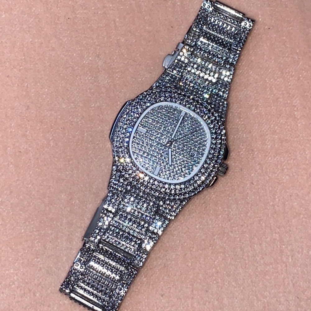 Shiny silver watch